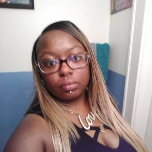 Meet your Posher, Lakeia